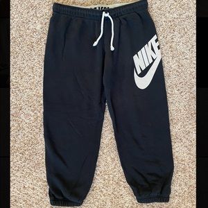 Nike Black Cropped Sweatpants